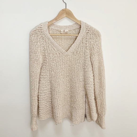 Anthropologie Sweaters - Moth anthropologie cream v-neck sweater XS